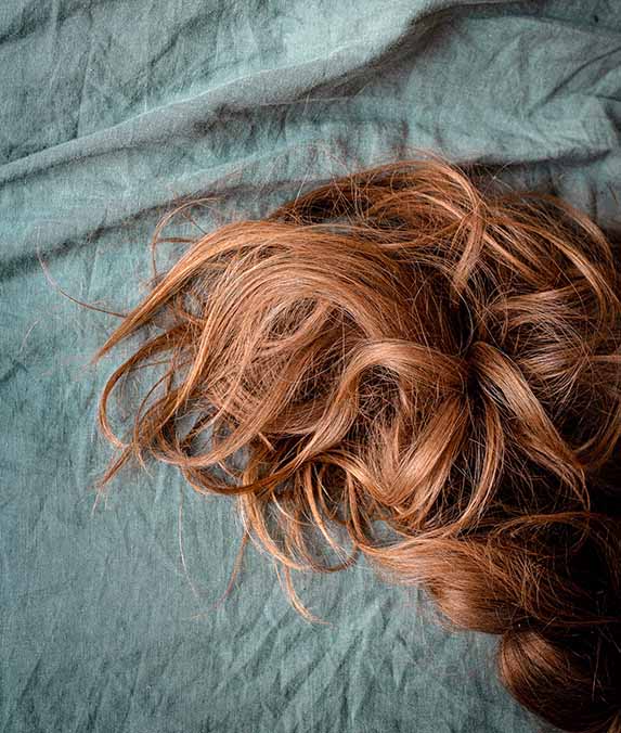 COM'È FATTO UN CAPELLO? SCOPRIAMOLO INSIEME!